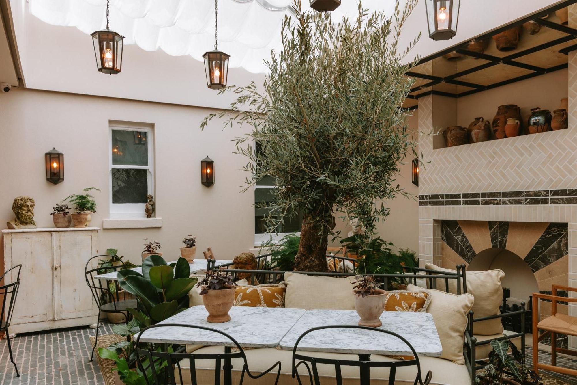 No.124 By Guesthouse, Hotel 5*
